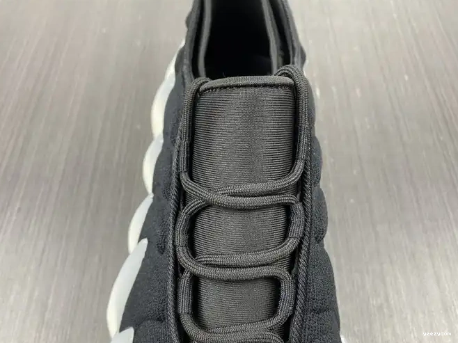 H68031 ADIDAS 400 YEEZY 0513